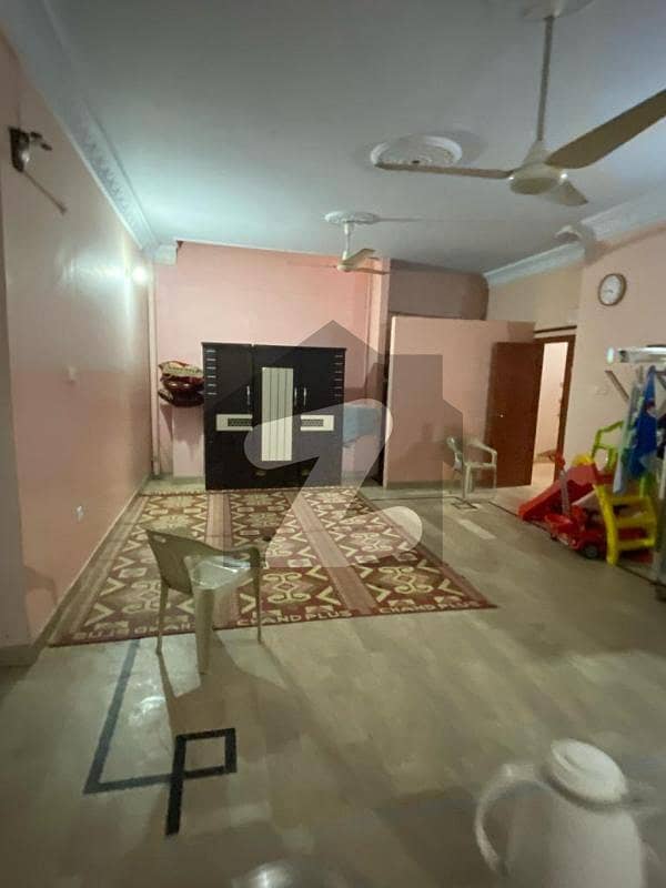 گلشنِ جمال گلشنِ اقبال ٹاؤن,کراچی میں 8 کمروں کا 10 مرلہ مکان 4.75 کروڑ میں برائے فروخت۔