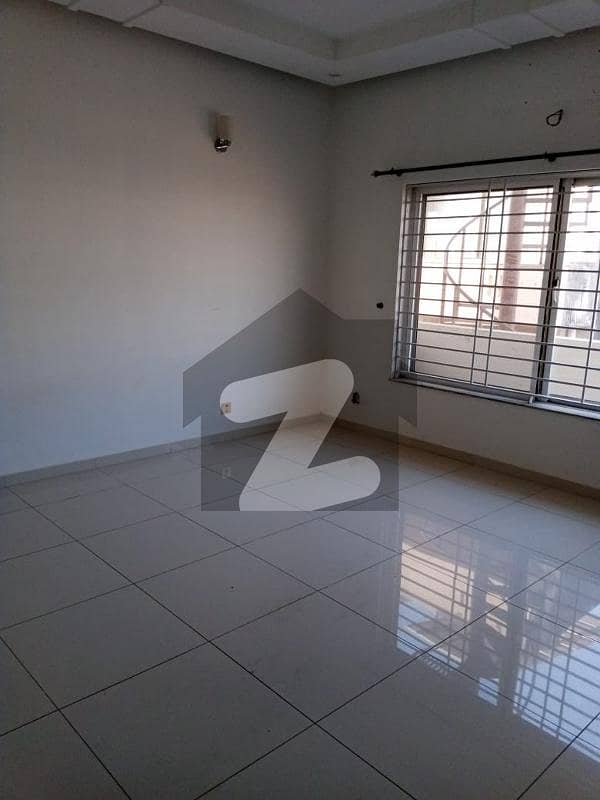 16 Marla full house available for rent in E-11 Islamabad