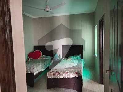 خیابان امین - بلاک پی خیابانِ امین,لاہور میں 2 کمروں کا 5 مرلہ مکان 72.0 لاکھ میں برائے فروخت۔
