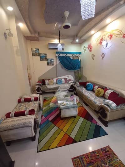 بہادر آباد گلشنِ اقبال ٹاؤن,کراچی میں 2 کمروں کا 5 مرلہ فلیٹ 1.5 کروڑ میں برائے فروخت۔