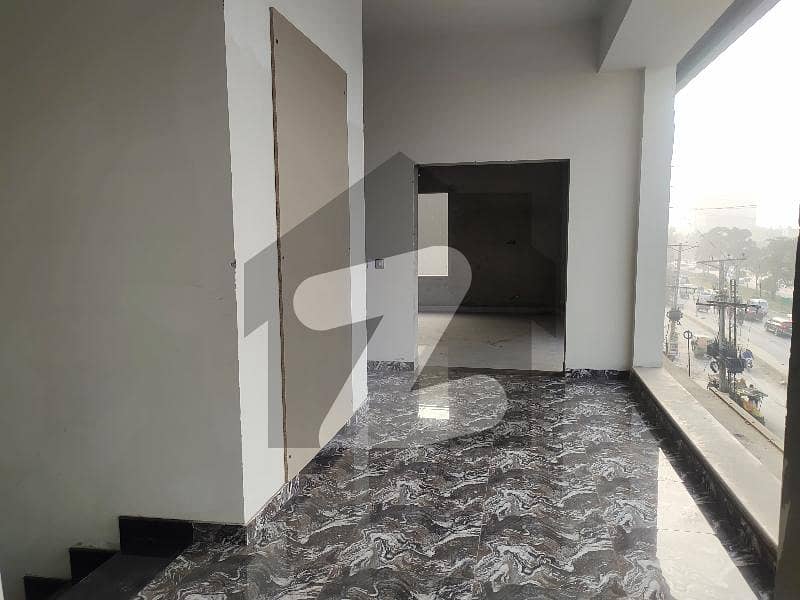 1 KANAL COMMERCIAL BUILDING HALL FOR RENT ON MAIN ROAD