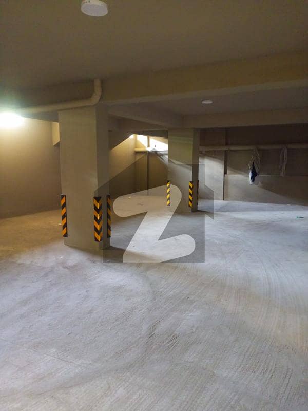 Defence VI RAHAT COMMERCIAL 3 beded apartment with lift/parking brand new available for Sale