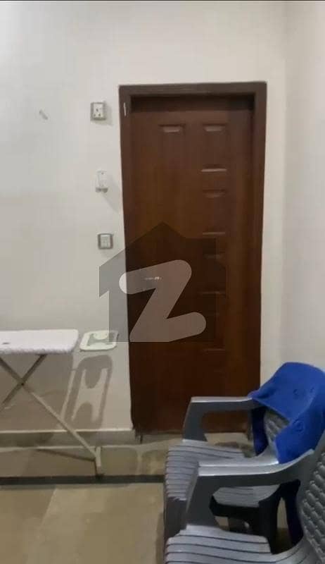 جوہر ٹاؤن فیز 2 جوہر ٹاؤن,لاہور میں 4 کمروں کا 5 مرلہ مکان 2.35 کروڑ میں برائے فروخت۔