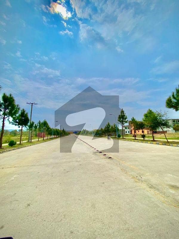 Investors Should Sale This Residential Plot Located Ideally In 
Royal City