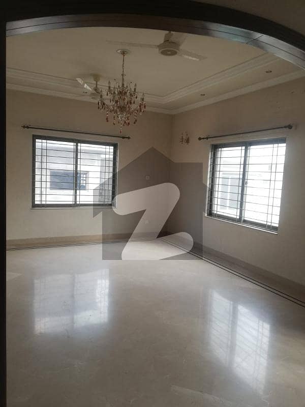 Unfurnished Upper Portion Available For Rent In E-11 Islamabad