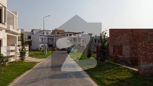 10 Marla Top Location Plot For Sale in Executive Block Park View City Lahore