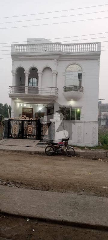 تکبیر ولاز ڈیفینس روڈ,لاہور میں 2 کمروں کا 3 مرلہ مکان 1.4 کروڑ میں برائے فروخت۔
