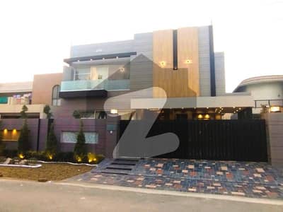 1 Kanal BRNAD NEW House With Charming Elevation IN DHA For Sale Phase 2