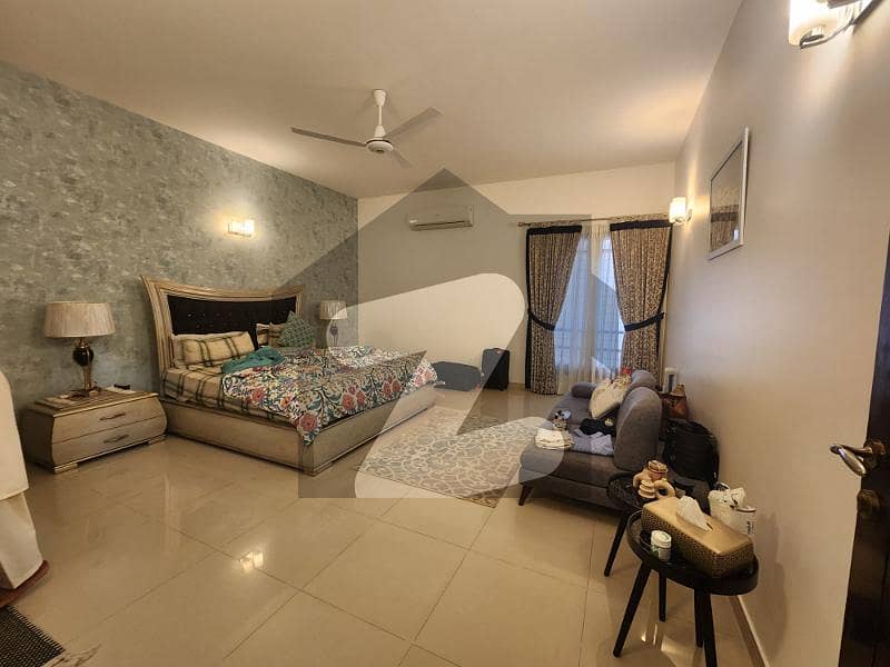 ڈی ایچ اے فیز 6 ڈی ایچ اے ڈیفینس,کراچی میں 6 کمروں کا 1 کنال مکان 20.0 کروڑ میں برائے فروخت۔