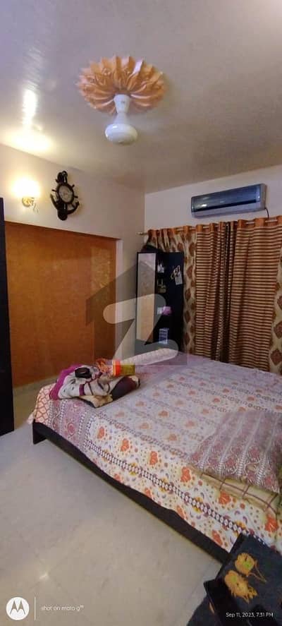 گارڈن ایسٹ جمشید ٹاؤن,کراچی میں 3 کمروں کا 9 مرلہ فلیٹ 2.7 کروڑ میں برائے فروخت۔