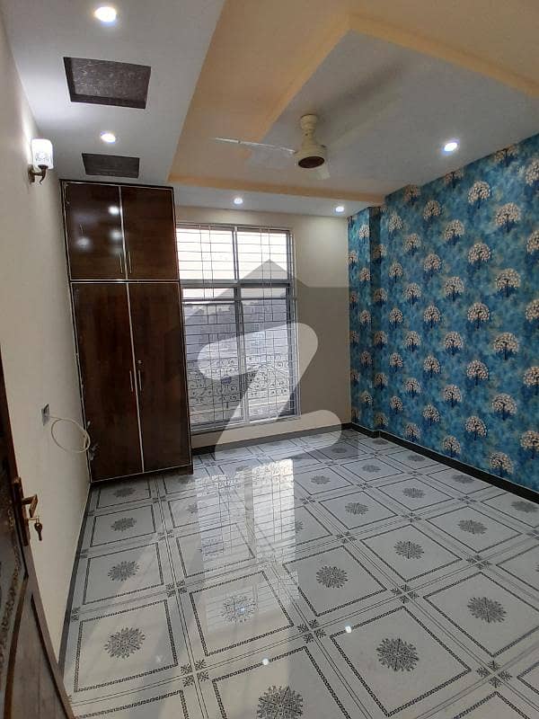 پاک عرب ہاؤسنگ سوسائٹی لاہور میں 3 کمروں کا 3 مرلہ مکان 43.0 ہزار میں کرایہ پر دستیاب ہے۔