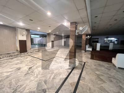ایم ایم عالم روڈ گلبرگ,لاہور میں 2 کنال عمارت 60.0 کروڑ میں برائے فروخت۔