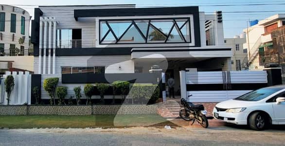 1 Kanal Brand New Luxury House With Thereat Cinema For Sale In Wapda Town