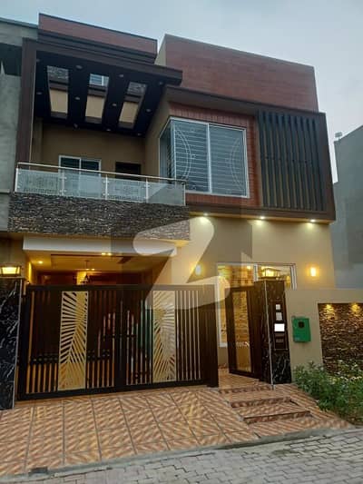 5 Marla brand new luxury house for Rent Jinnah block Sector E Bahria Town Lahore