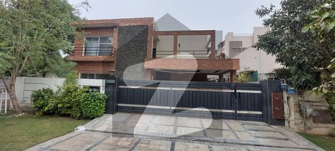 Near Packages Mall Super Luxurious Ultra Modern 1 Kanal Upper Lock Lower Portion Available For Rent