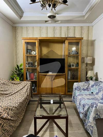 واپڈا ٹاؤن لاہور میں 3 کمروں کا 3 مرلہ مکان 1.5 کروڑ میں برائے فروخت۔