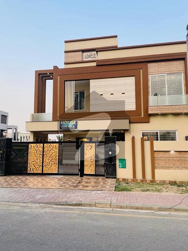 10 Marla House for Sale in Bahria Town Lahore