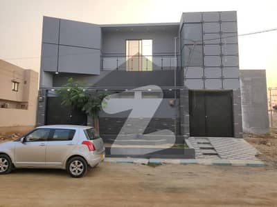 میرٹھ سوسائٹی سکیم 33,کراچی میں 3 کمروں کا 10 مرلہ مکان 2.95 کروڑ میں برائے فروخت۔