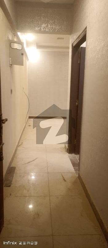 گرومندرچورنگی کراچی میں 2 کمروں کا 4 مرلہ فلیٹ 1.4 کروڑ میں برائے فروخت۔