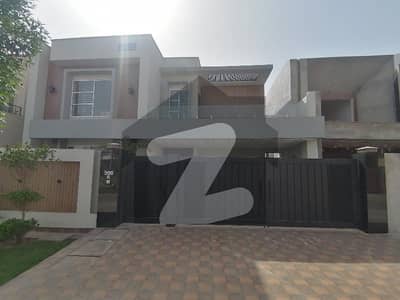 Get Your Dream Facing Park House For Sale In Wapda Town Phase 1 - Block E Multan