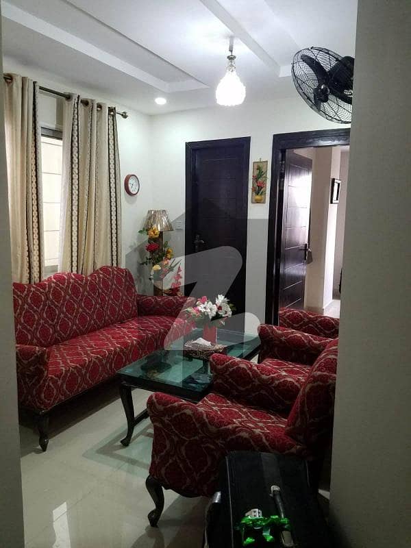 STUDIO READY FLAT FOR SALE IN GULBERG BUSINESS CENTER