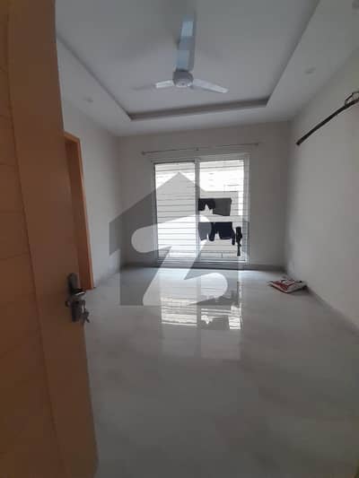 Gulberg 5 Prime Location House For Office