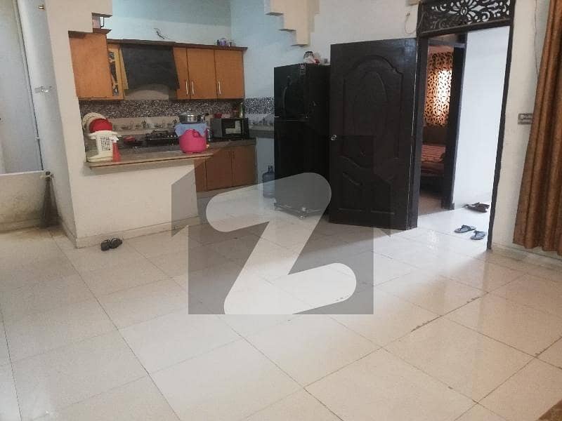 2nd Floor 2 Bed Drawing Lounge With 3 Washroom'S Tiles Flooring Portion Available For Rent