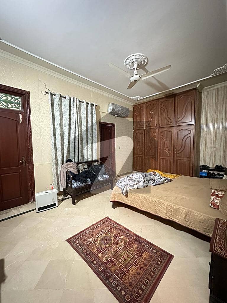 بنی گالہ اسلام آباد میں 4 کمروں کا 10 مرلہ مکان 3.8 کروڑ میں برائے فروخت۔