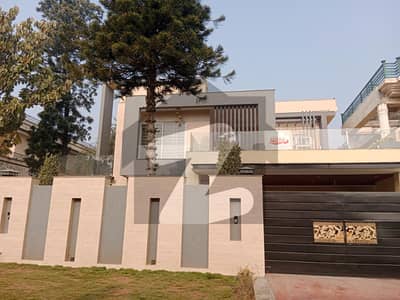 666Sq-Yard Beautiful Brand New Double Storey Double Unit 6 Bed House Available For Sale Ideal Location F11