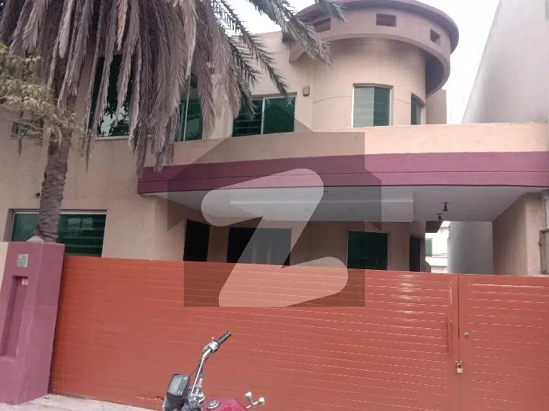10 Marla Single Unate House Available For Rent In Bahria Town Phase2