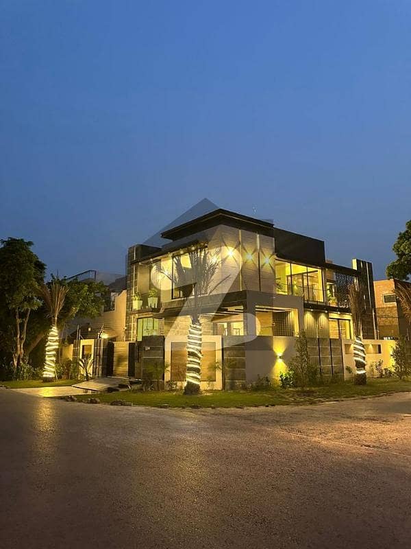 Estate Experts offer 10 marla modren design house for sale corner