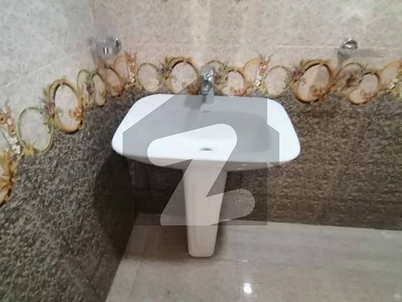 House Of 5 Marla Is Available In Contemporary Neighborhood Of Lahore