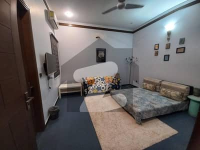 ڈی ایچ اے فیز 7 ایکسٹینشن ڈی ایچ اے ڈیفینس,کراچی میں 4 کمروں کا 6 مرلہ مکان 6.3 کروڑ میں برائے فروخت۔