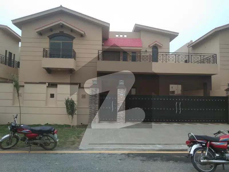 17 Marla Big House For Sale In Askari 10 Sector F