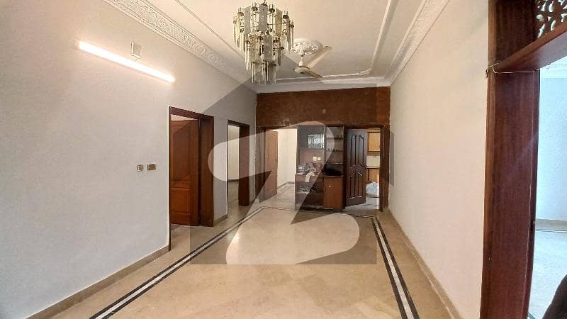 ریونیو سوسائٹی - بلاک اے ریوینیو سوسائٹی,لاہور میں 5 کمروں کا 12 مرلہ مکان 1.55 لاکھ میں کرایہ پر دستیاب ہے۔