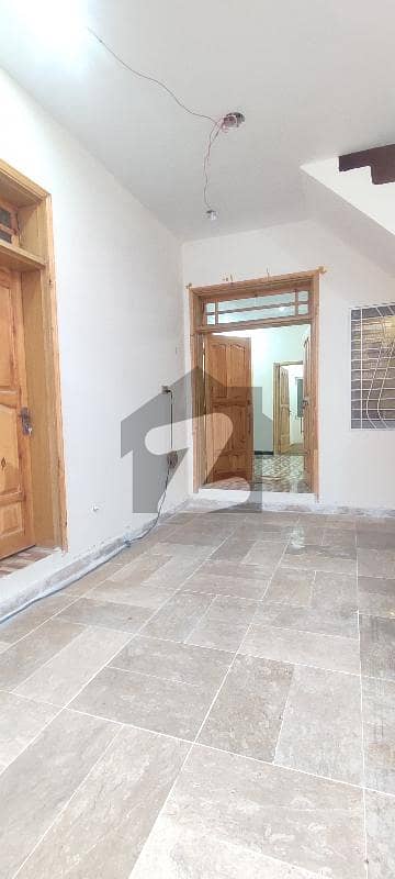 C17 5.5 Marla Single Storey House Available For Rent