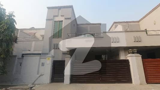 Prime Location House In Askari 11 - Sector B For sale