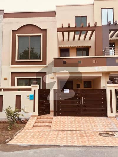 5 Marla Most Beautifull House For Rent In Sector B Ali Block Bahria Town Lahore
