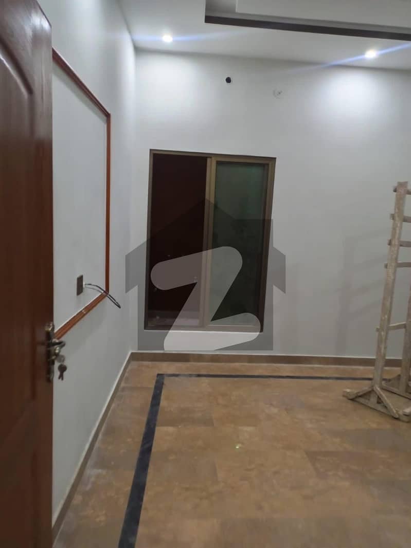 نیسپاک سکیم فیز 3 ڈیفینس روڈ,لاہور میں 3 کمروں کا 3 مرلہ مکان 80.0 لاکھ میں برائے فروخت۔