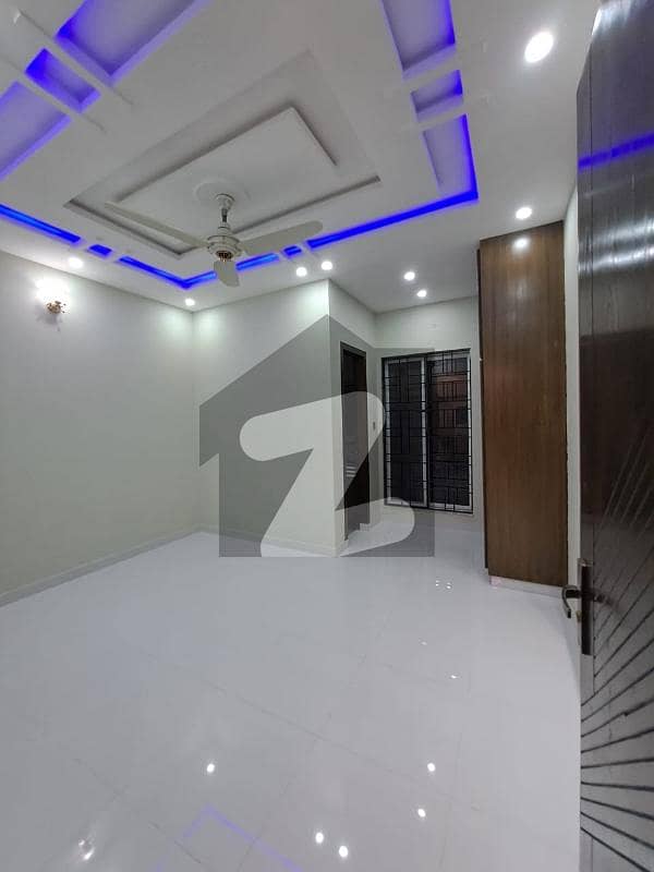 Rafi Block 5 Marla Brand New Designer House For Sale Solid Construction Near To Park Mosque Commercial