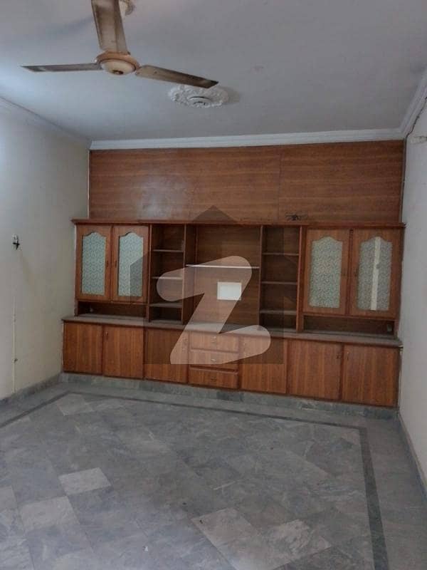 Marble Floor And 5 CarS Parking House For Rent