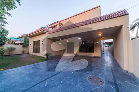 1 Kanal Used House Is Available For Sale In DHA Phase 3