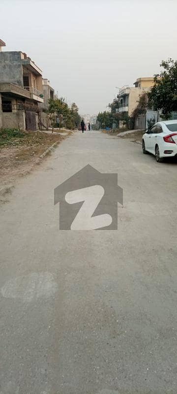 Jinnah Garden Phase 1 University Road Plot Available For Sale
