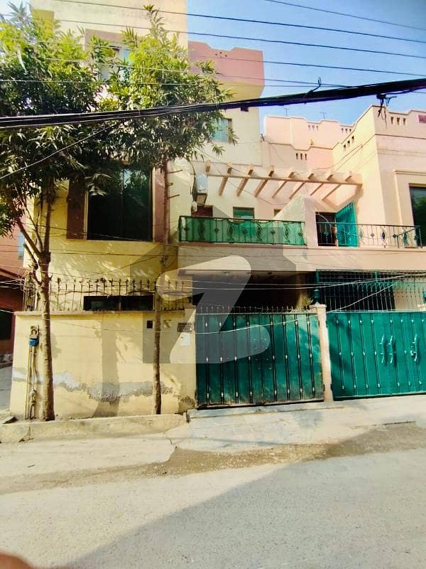 نادِر آباد کینٹ,لاہور میں 5 کمروں کا 4 مرلہ مکان 1.7 کروڑ میں برائے فروخت۔