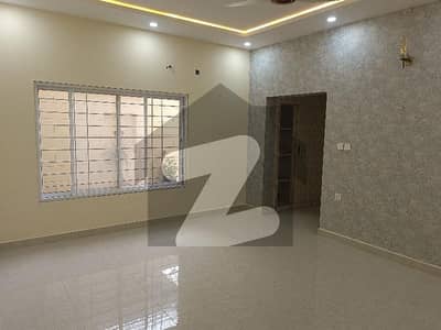 ایف ۔ 11 اسلام آباد میں 6 کمروں کا 1 کنال مکان 23.0 کروڑ میں برائے فروخت۔