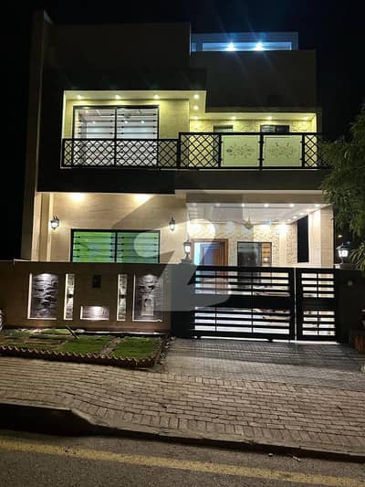 Sector N 5 Marla Brand New Designer House For Sale