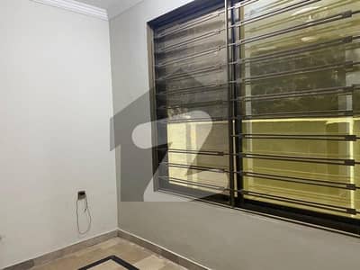 25x50 5 Marla Upper Portion For Rent G-14/4