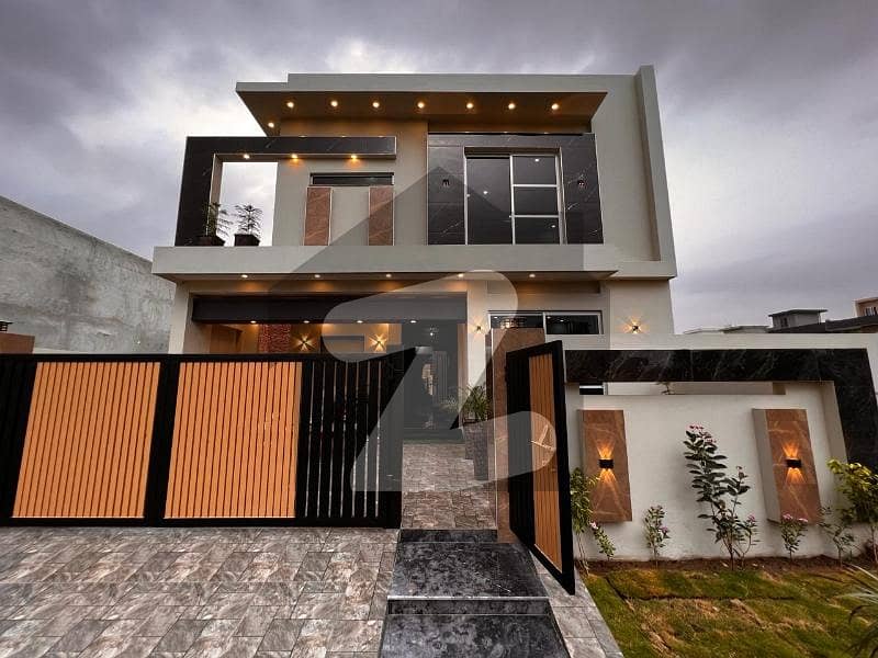 9 Marla Brand New Modren Design House Available For Sale In Formanites Housing Scheme