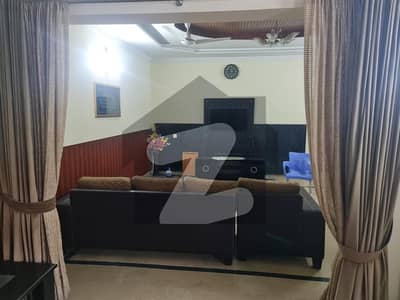 10 SLIGHTLY USED HOUSE IA AVAILABLE FOR SALE ON TOP LOCATION OF F2 BLOCK WAPDA TOWN LAHORE