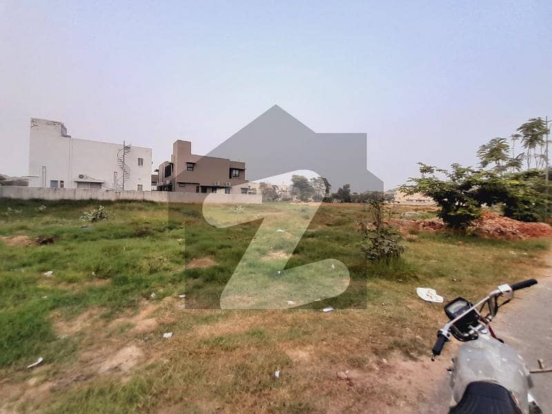 Near To Park 01 Kanal Plot No 95 Oblige 1 Is Available For Sale In DHA Phase-5